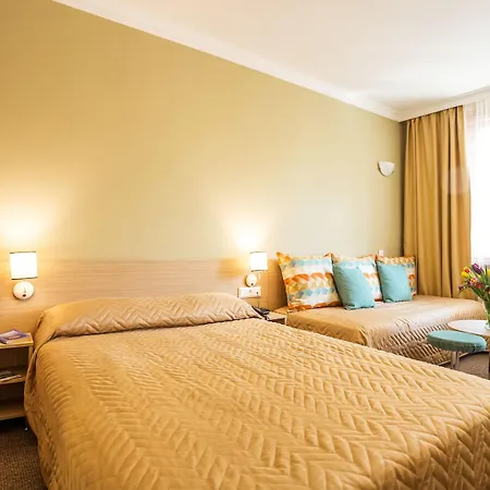 Geneva 호텔 4*